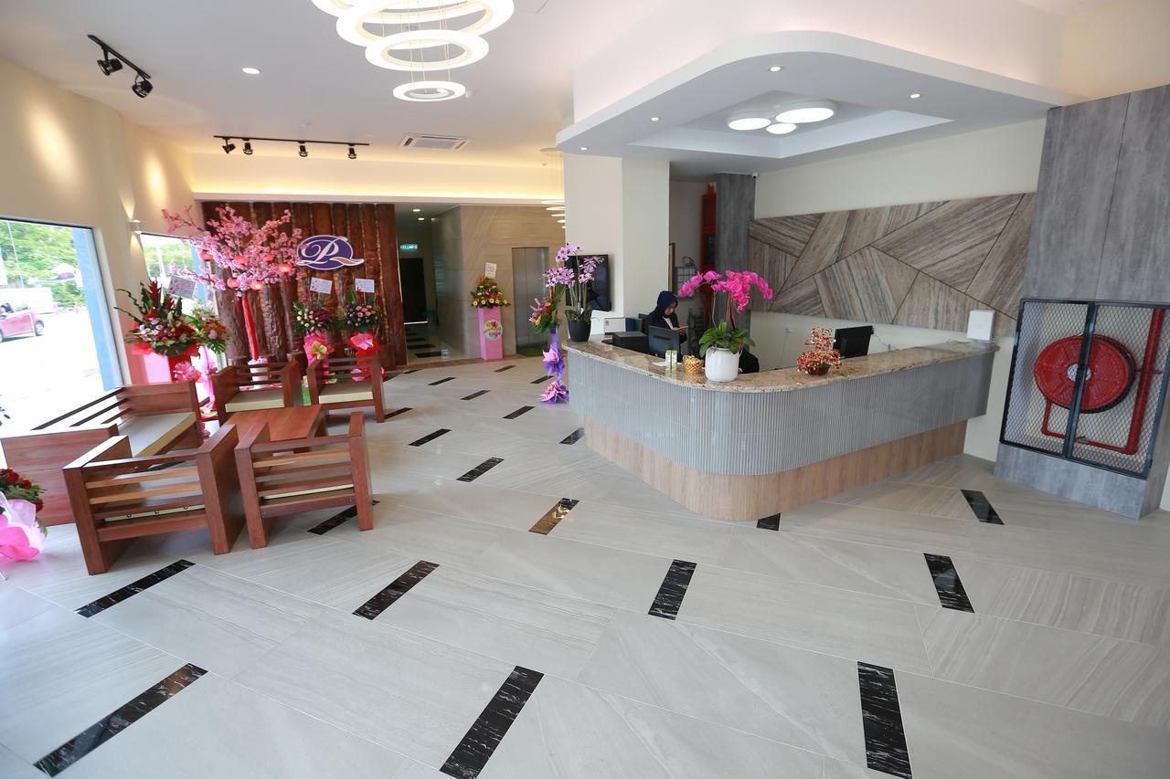 Pantai Regal Boutique Hotel Куантан Екстер'єр фото